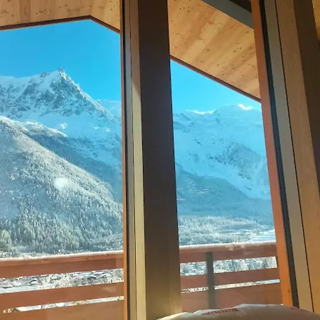 Acorn Chalet