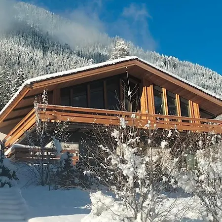 Chalet Acorn