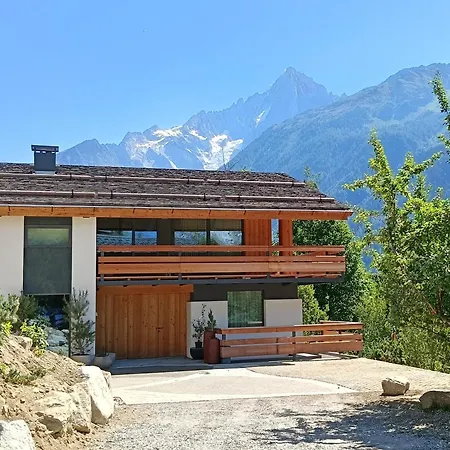 Chalet Acorn